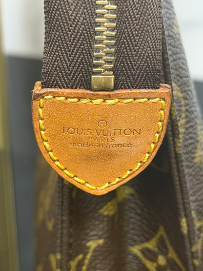Authentic Louis Vuitton Monogram Toiletry 26