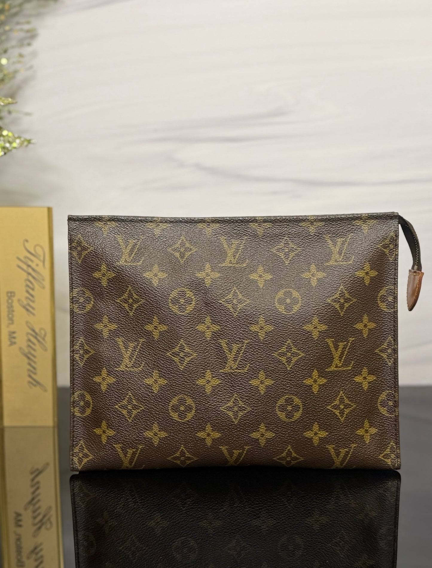 Authentic Louis Vuitton Monogram Toiletry 26