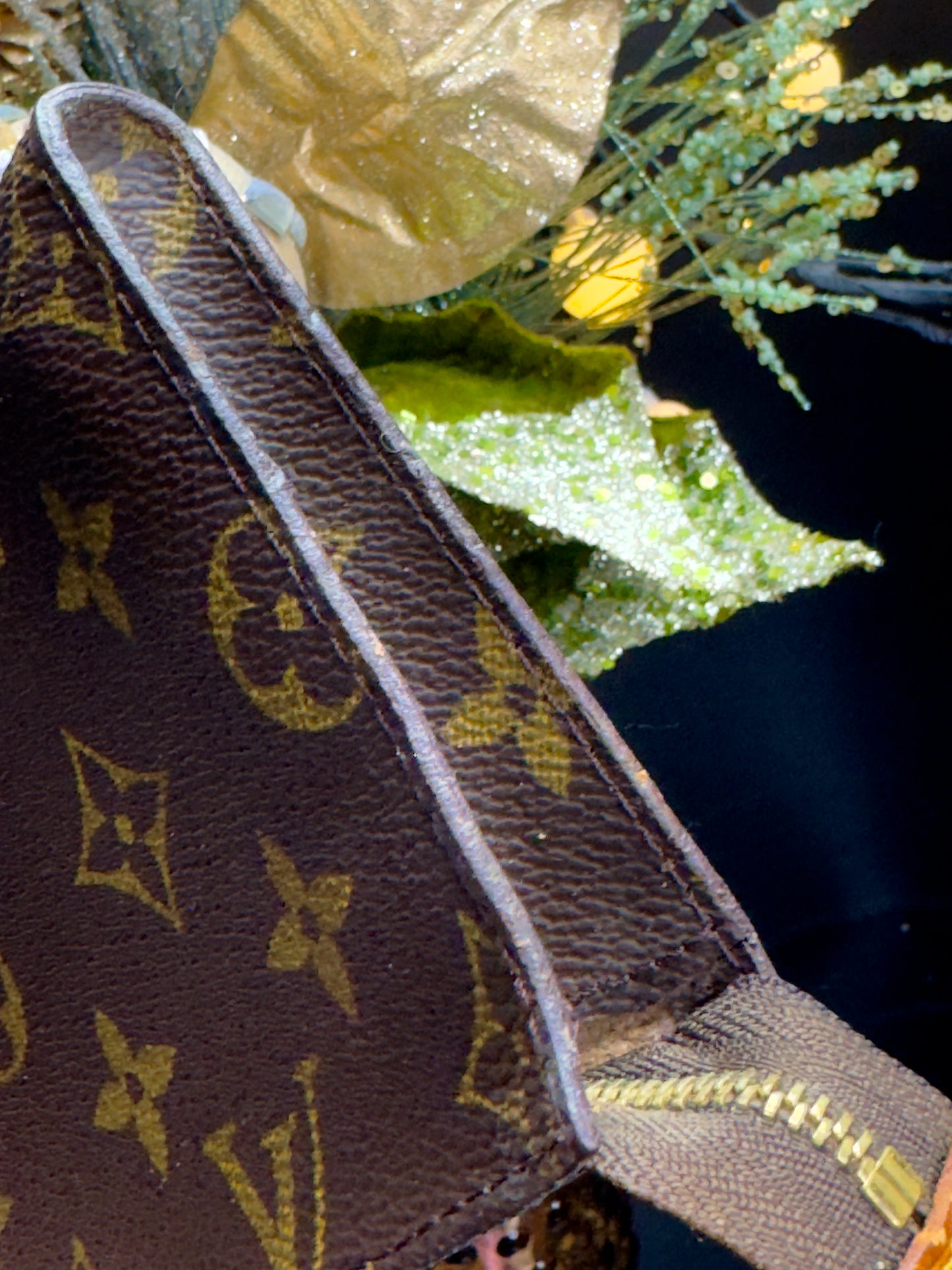 Authentic Louis Vuitton Monogram Bucket Pouch PM
