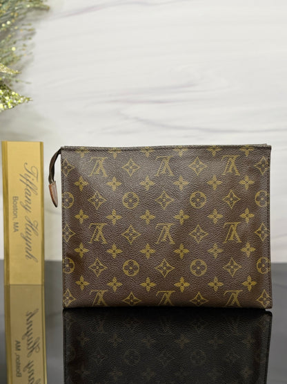 Authentic Louis Vuitton Monogram Toiletry 26