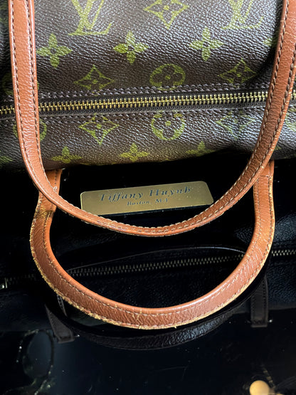 Authentic Louis Vuitton Monogram Papillon 26