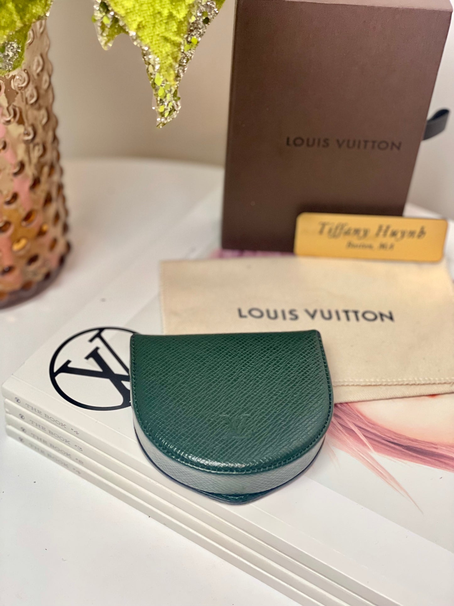 Authentic Louis Vuitton Taiga Porte-Monnaie Cuvette Coin Case – Epicea