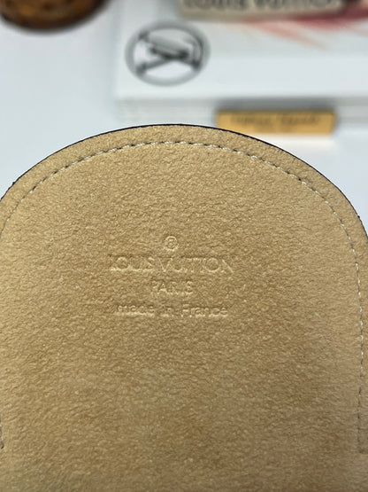 Authentic Louis Vuitton Monogram Etui Lunette Rabat
