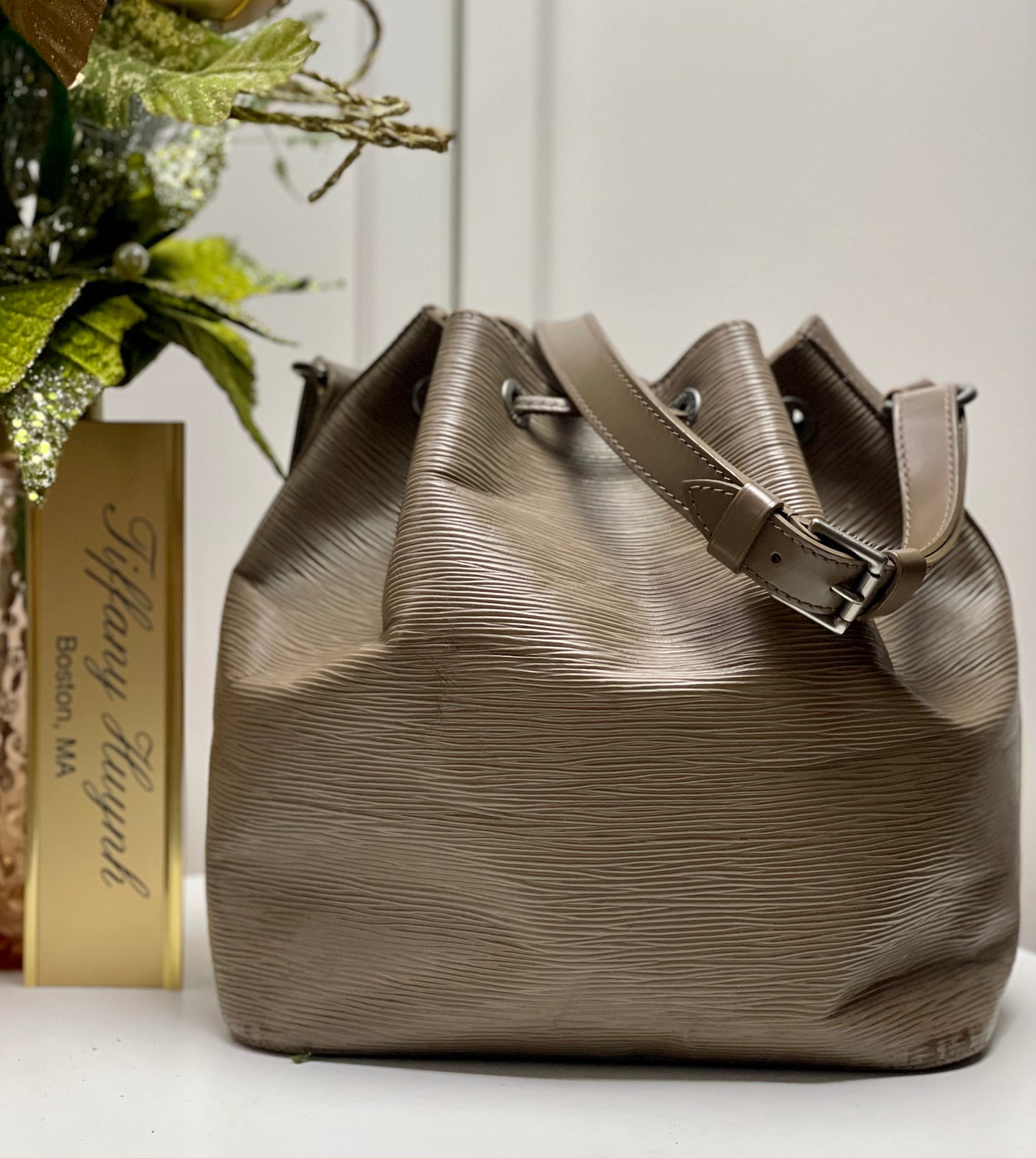 Authentic Louis Vuitton Epi Petit Noé – Pepper