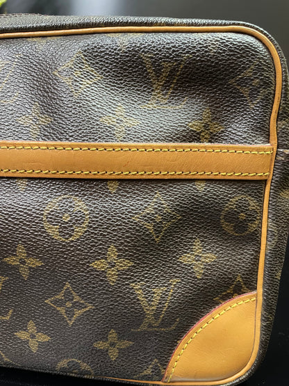 Authentic Louis Vuitton Trocadero 27