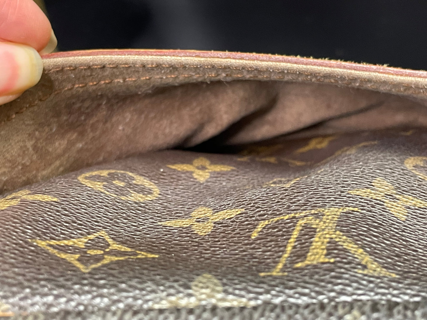 Authentic Louis Vuitton Trocadero 27