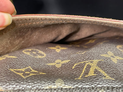 Authentic Louis Vuitton Trocadero 27