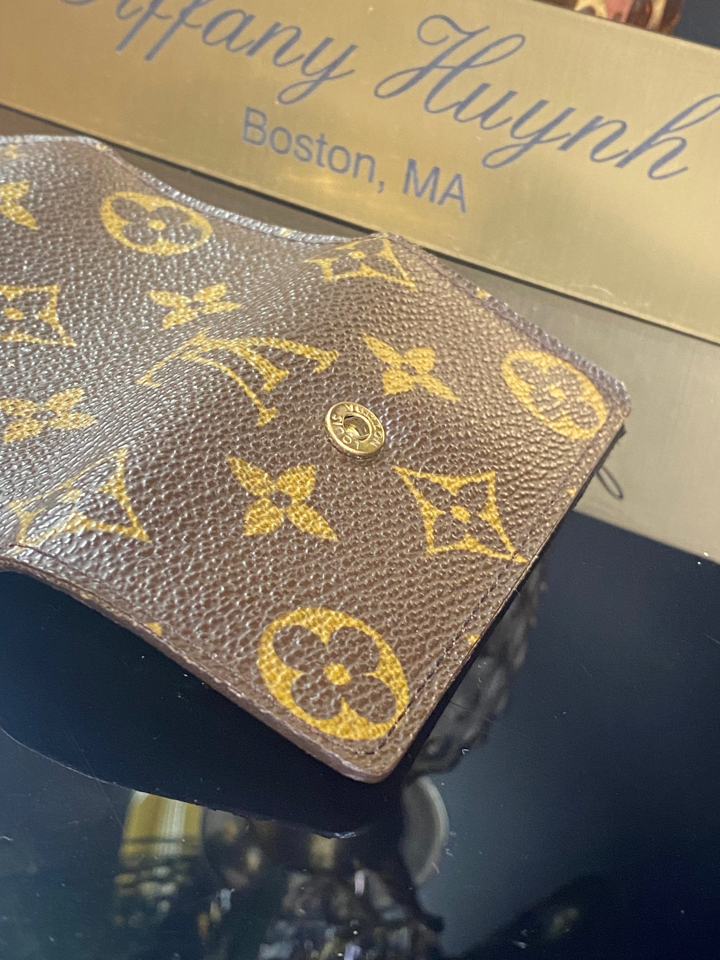 Authentic Louis Vuitton Monogram Multiclés 4 Key Holder