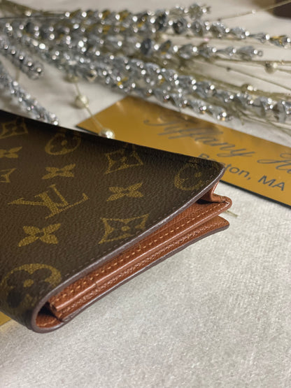 Authentic Louis Vuitton Monogram Porte-Cartes / Credit Yen Checkbook Wallet