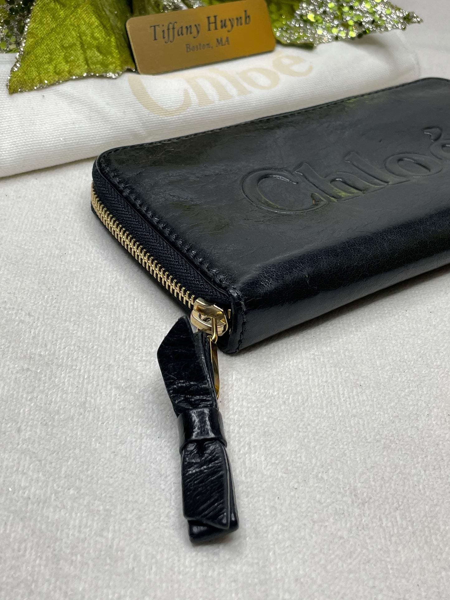 Authentic Chloé Black Calf Leather Zip Around Wallet