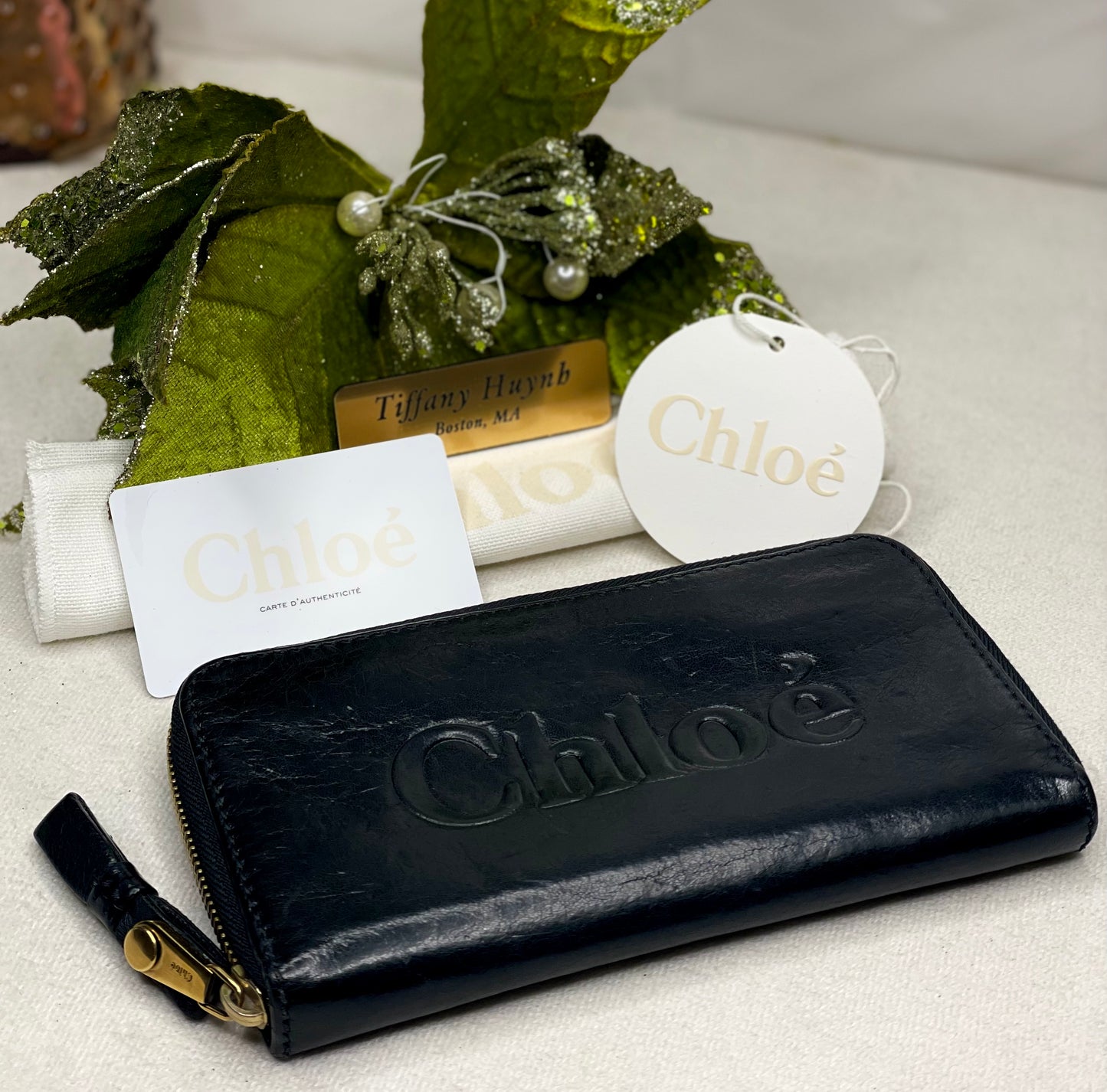 Authentic Chloé Black Calf Leather Zip Around Wallet