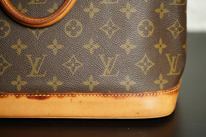 Authentic Louis Vuitton Monogram Alma PM