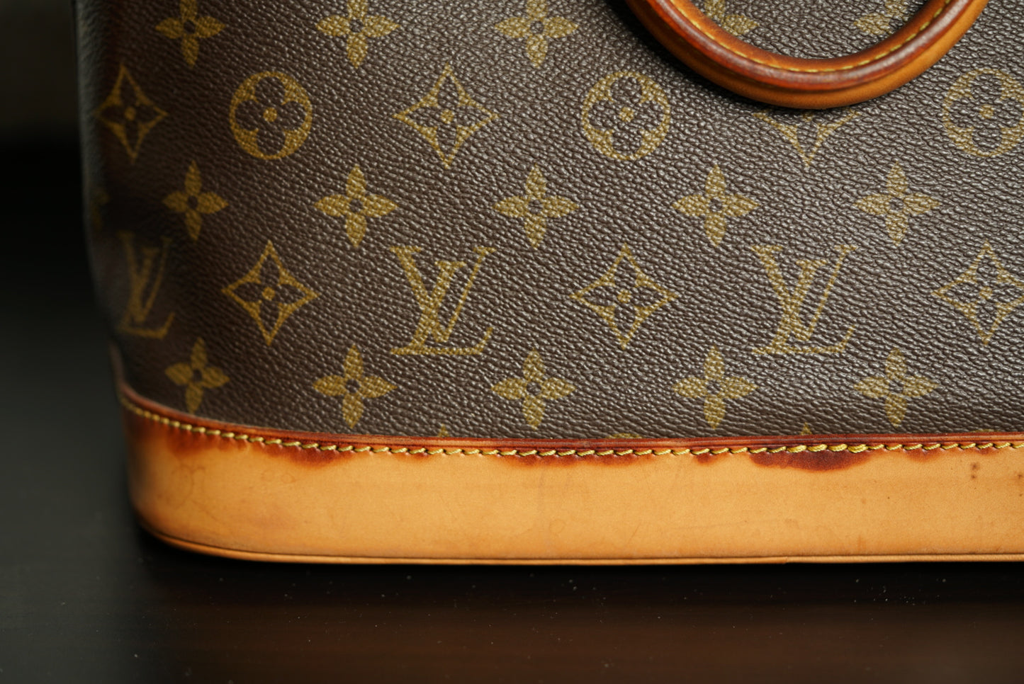 Authentic Louis Vuitton Monogram Alma PM