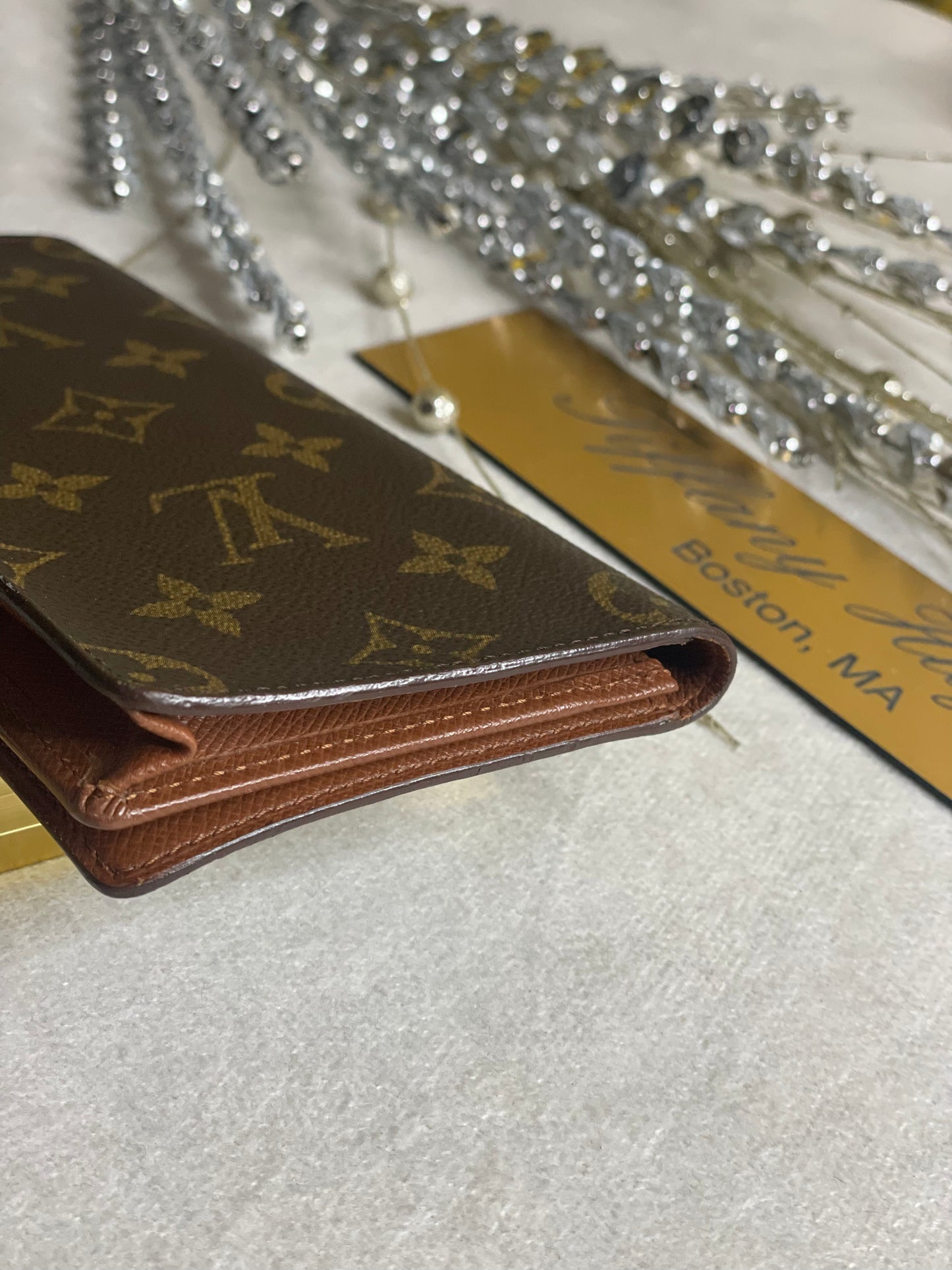 Authentic Louis Vuitton Monogram Porte-Cartes / Credit Yen Checkbook Wallet