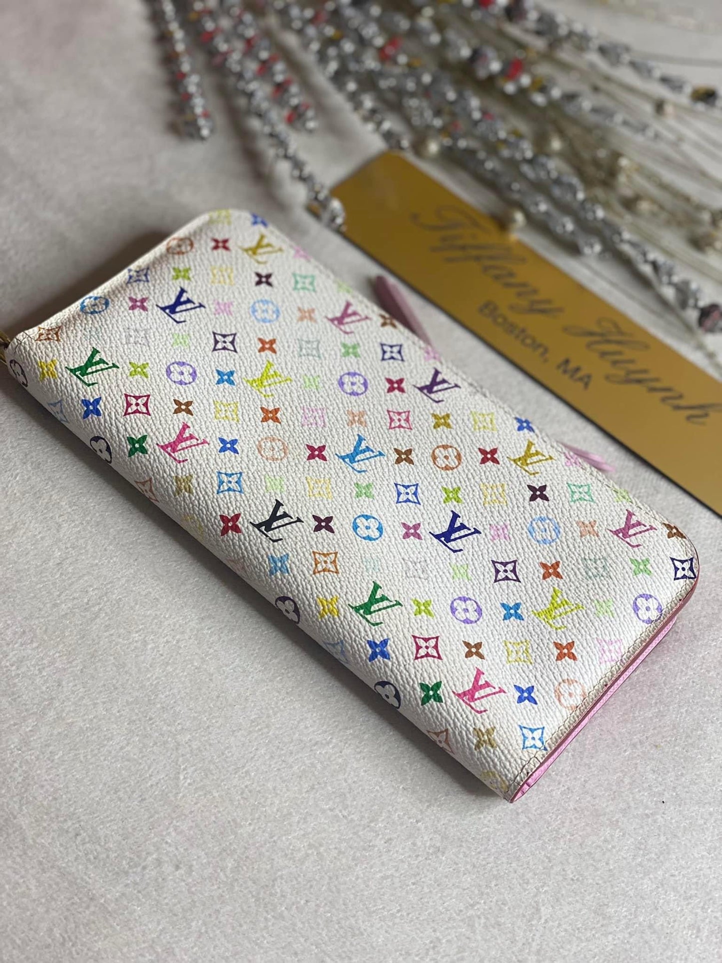 Authentic Louis Vuitton Monogram Multicolore Insolite Wallet – Blanc