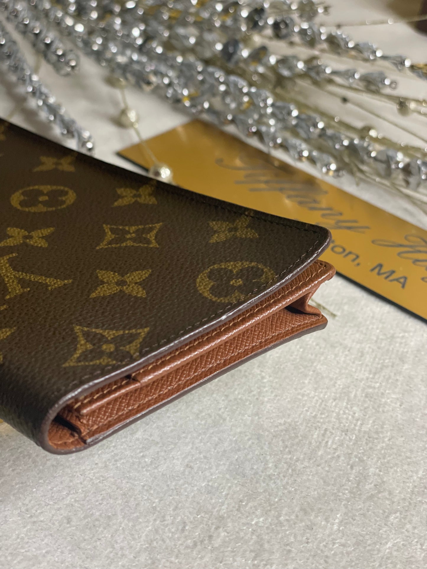 Authentic Louis Vuitton Monogram Porte-Cartes / Credit Yen Checkbook Wallet