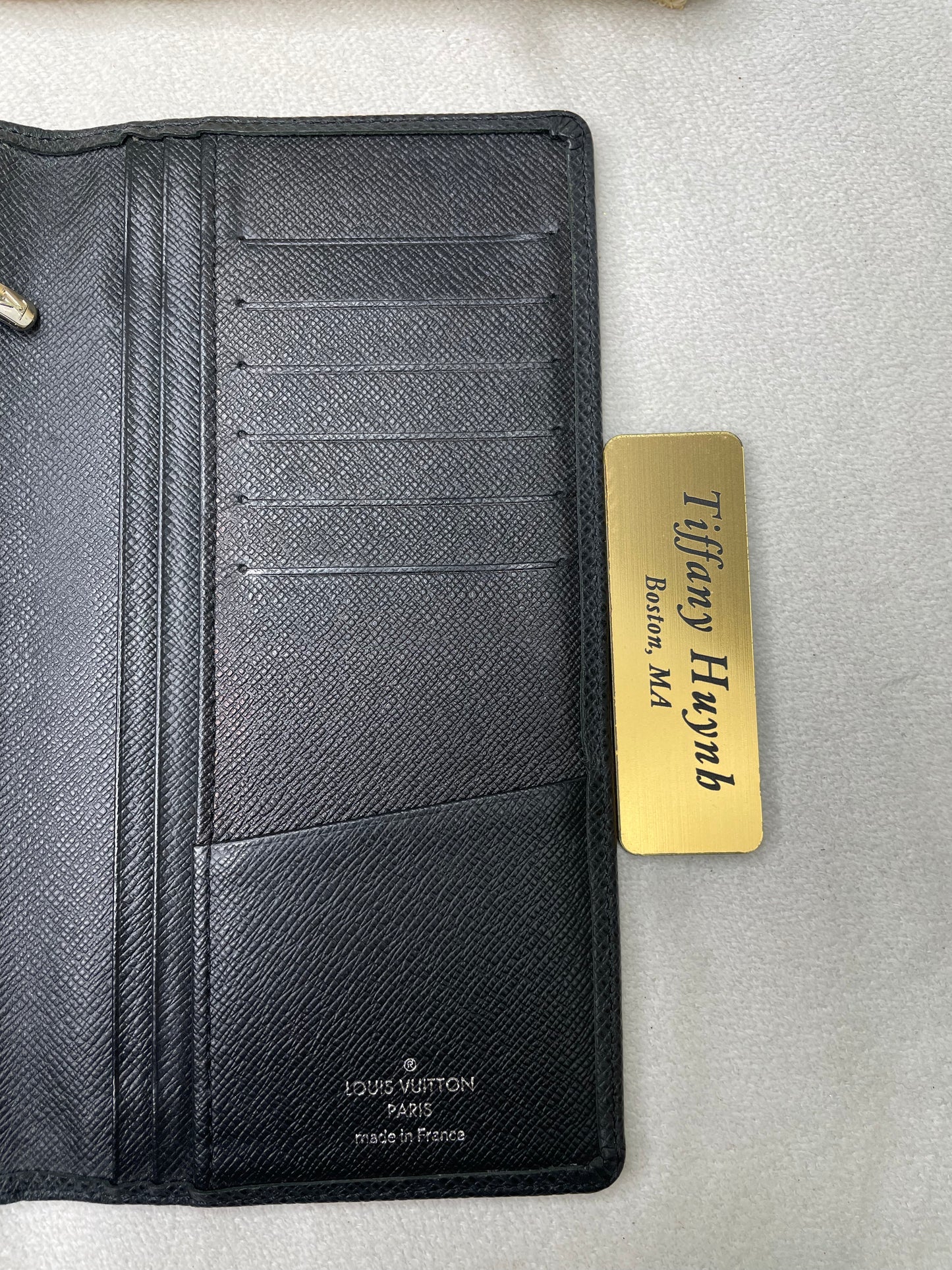 Authentic Louis Vuitton Taiga Leather Brazza Wallet – Noir