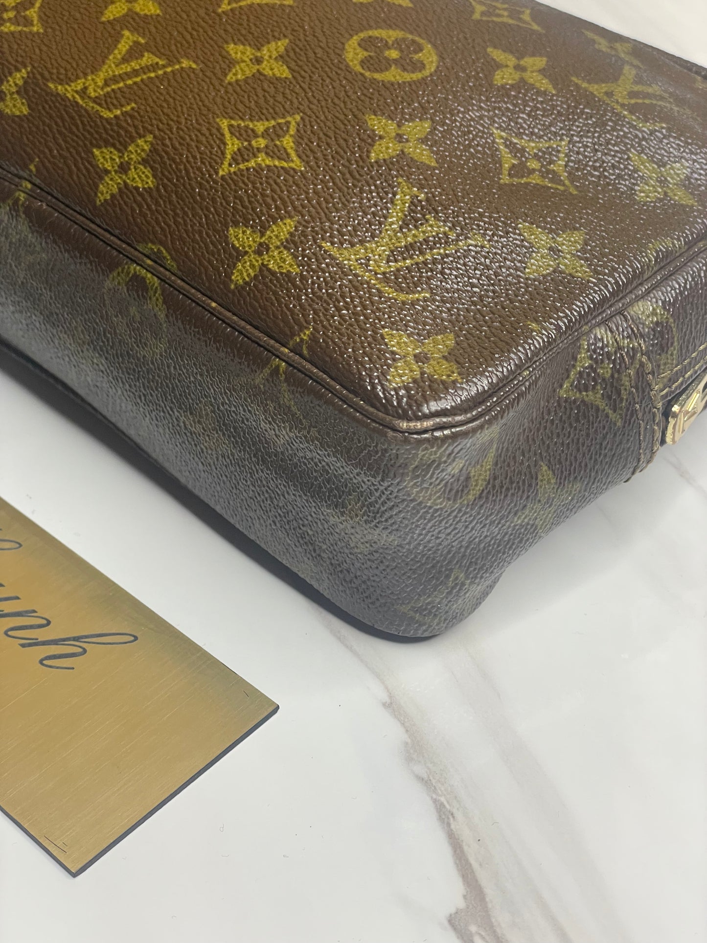 Authentic Louis Vuitton Monogram Trousse 23