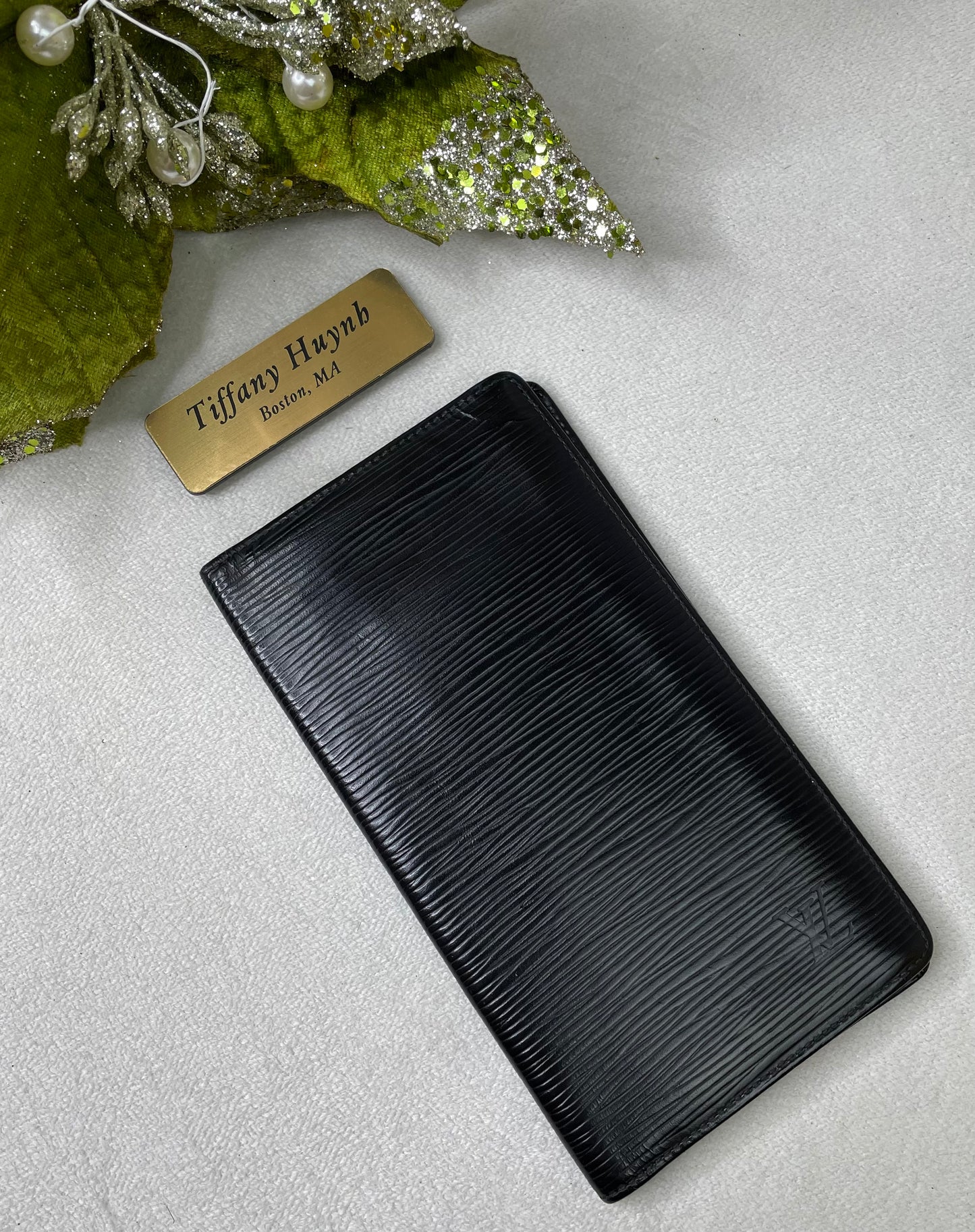 Louis Vuitton Epi Leather Checkbook Wallet – Noir