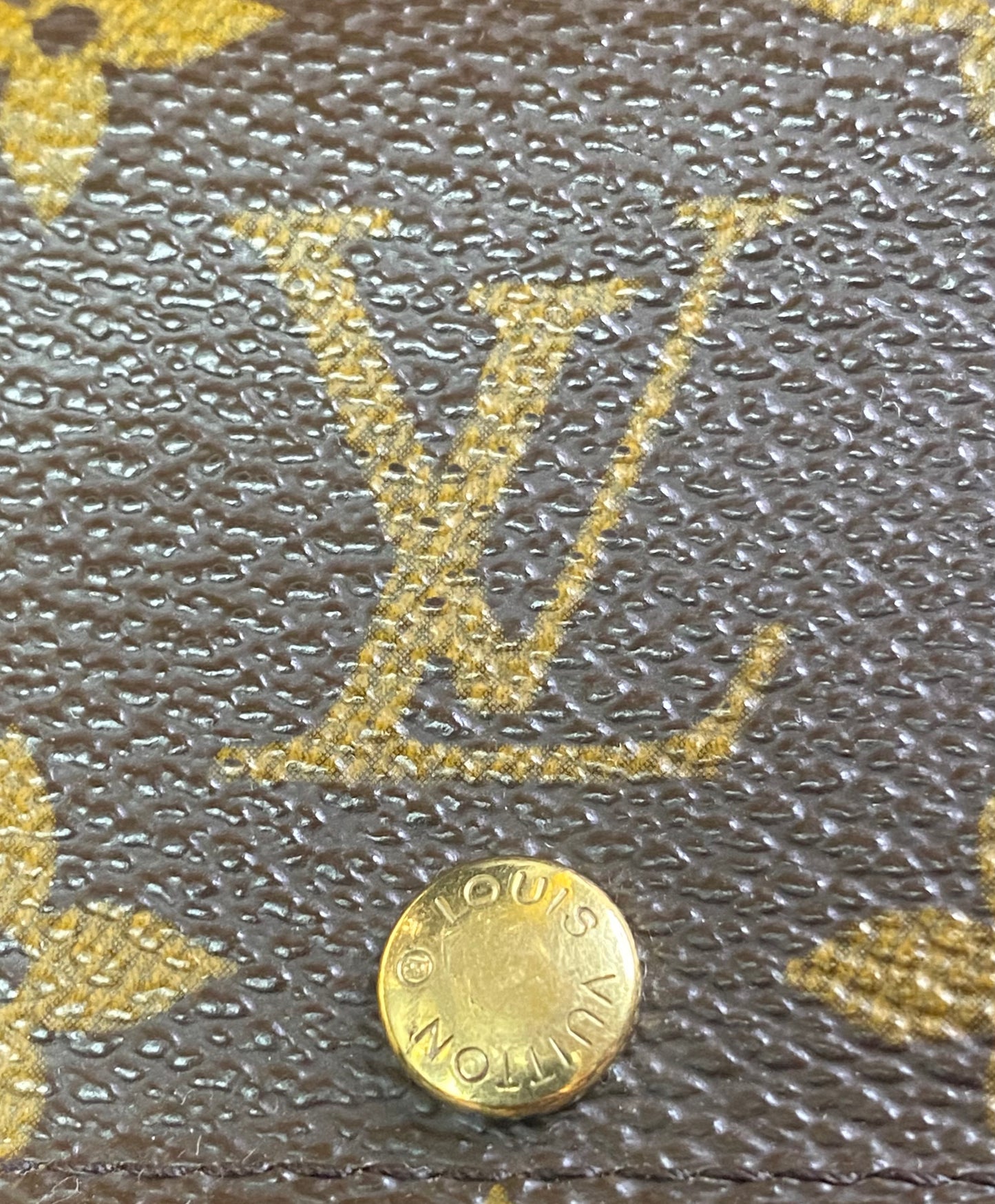 Authentic Louis Vuitton Monogram Multiclés 4 Key Holder