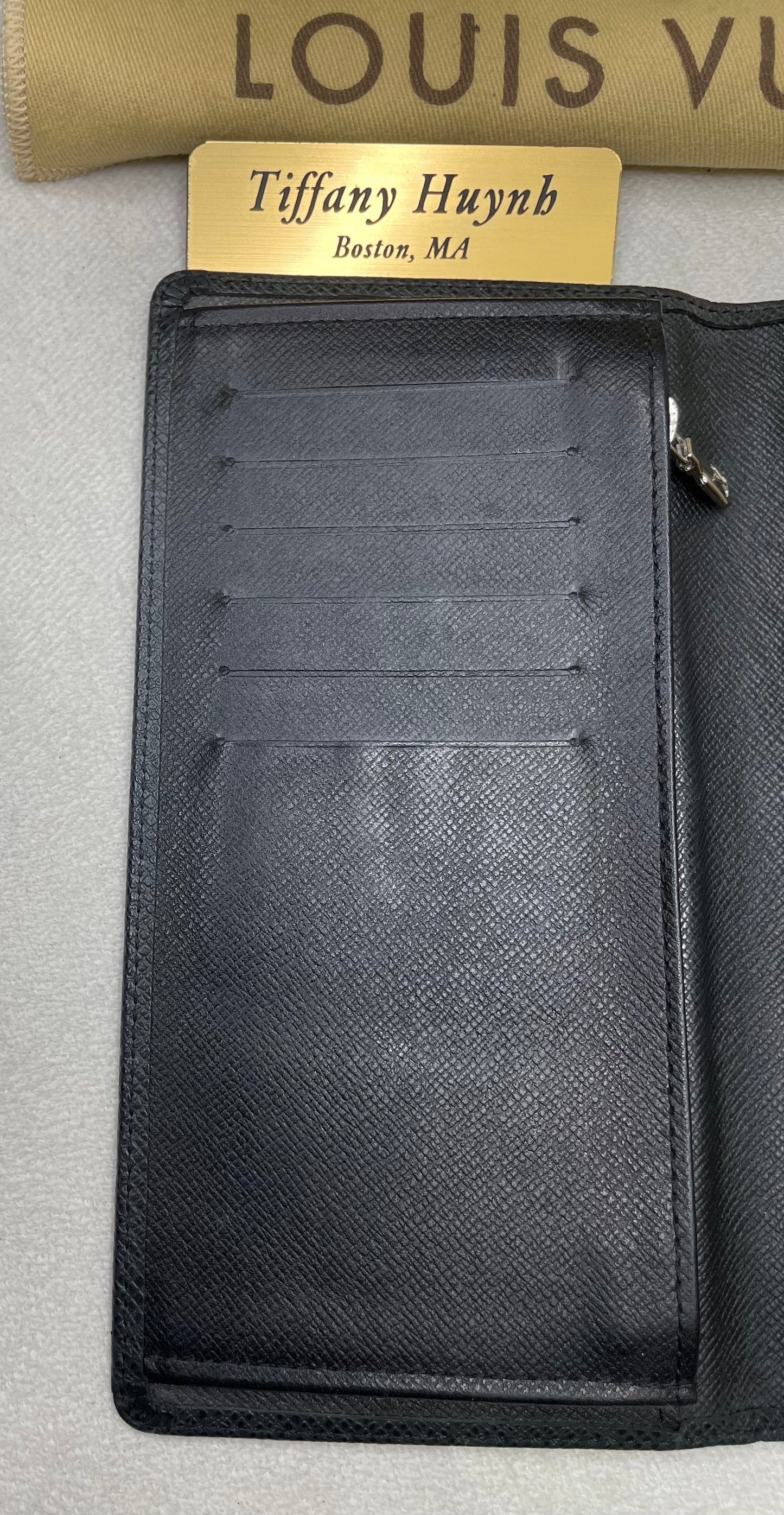 Authentic Louis Vuitton Taiga Leather Brazza Wallet – Noir