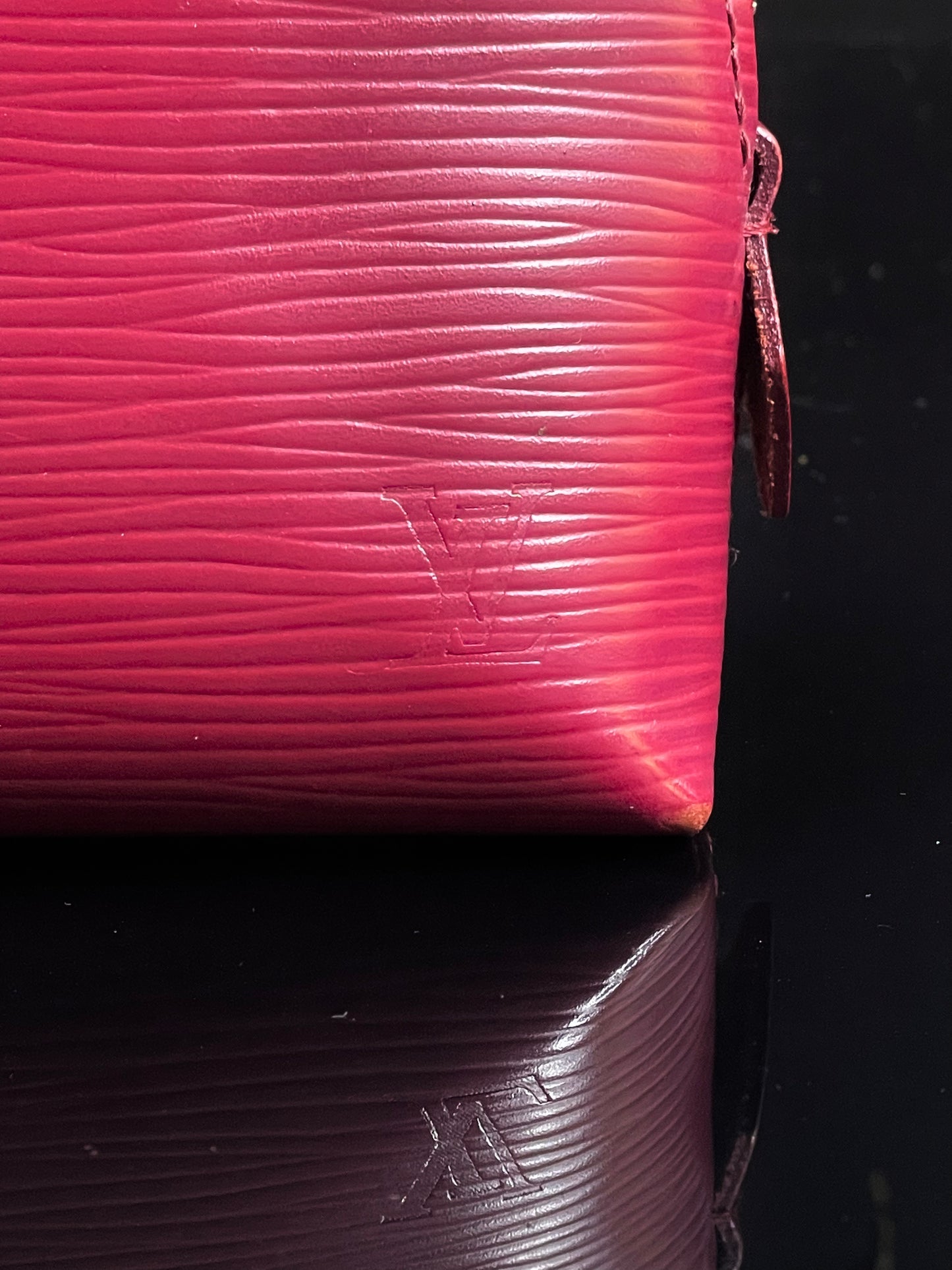 Authentic Louis Vuitton Epi Leather Cosmetic Pouch – Fuchsia